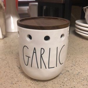 Rae Dunn garlic cellar